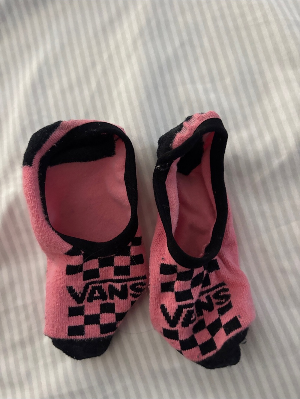 Vans Women’s Pink and Black Checker No-Show Footie Socks